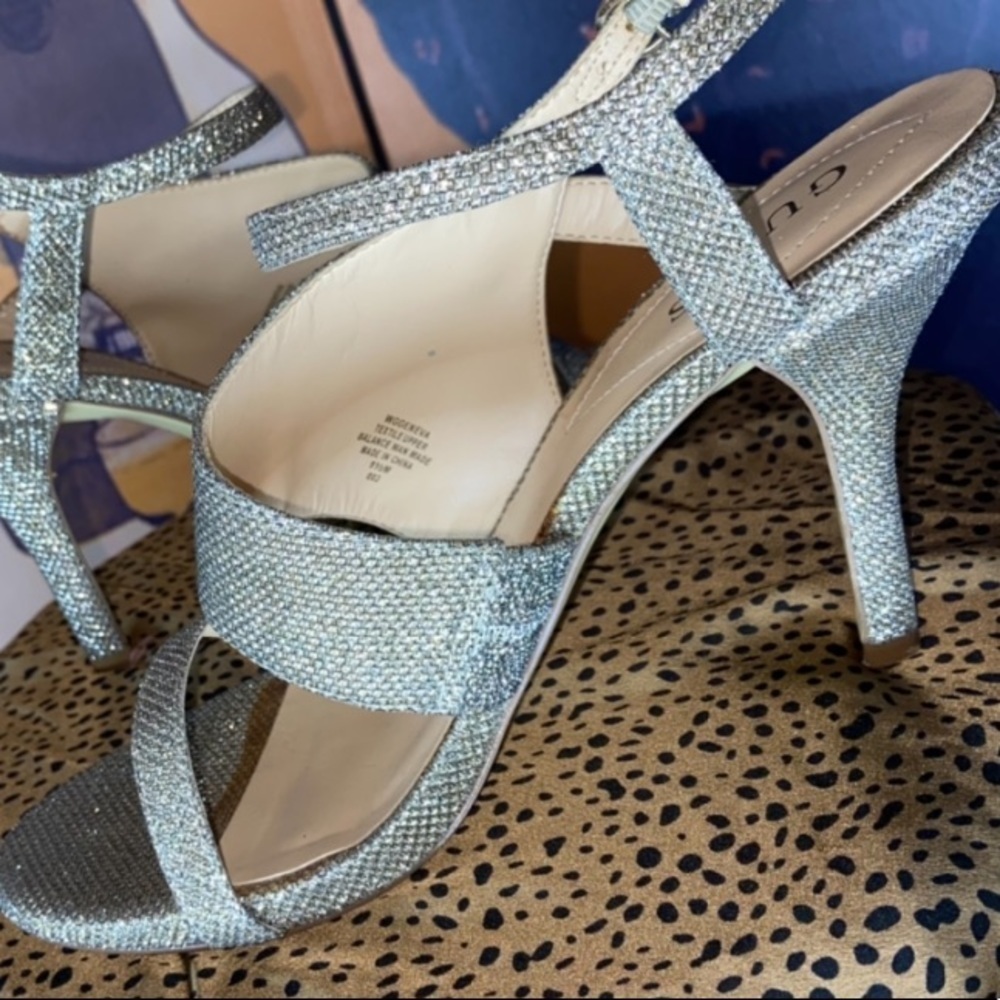 ✨Guess Sparkly Heels 🧚🏼‍♂️‍‍ - Picture 6 of 8